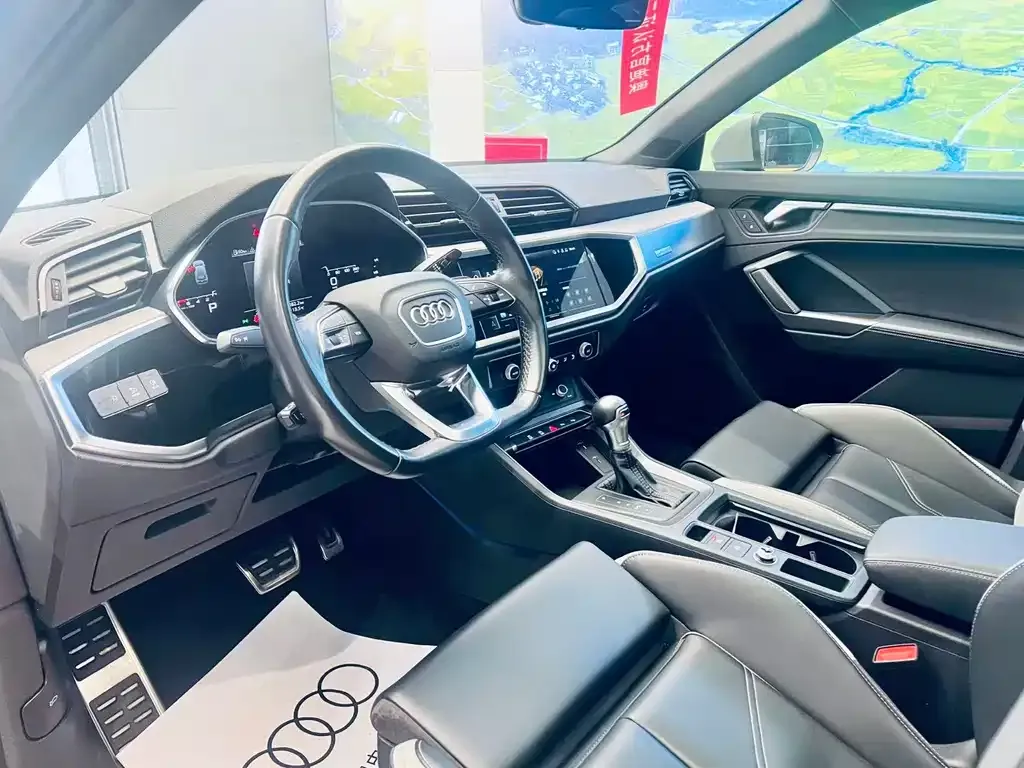 Audi Q3 2023 из CN, фото 8