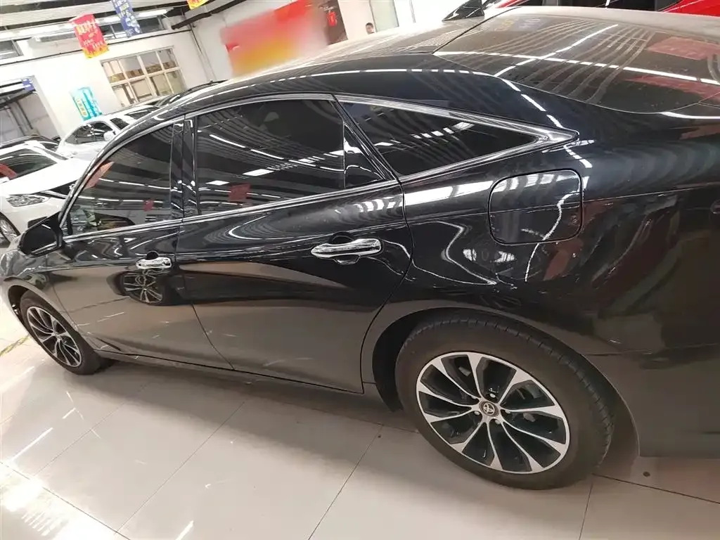 Toyota Avalon 2023 из CN, фото 5