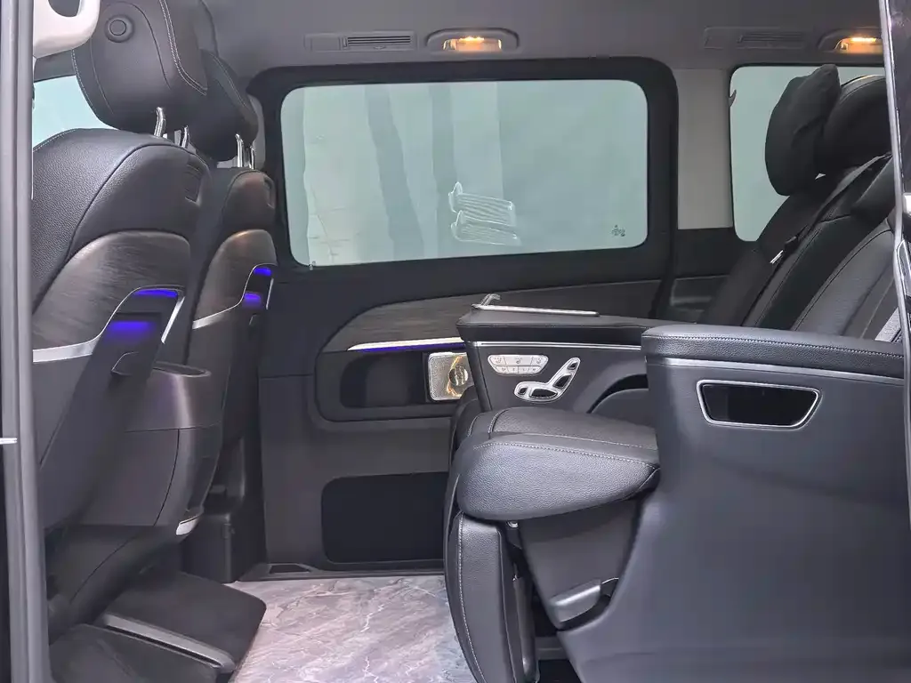 Mercedes-Benz V-Class 2025 из CN, фото 6