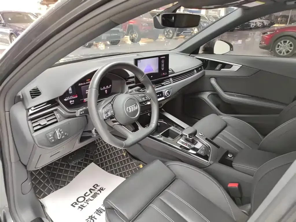 Audi A4L 2023 из CN, фото 6