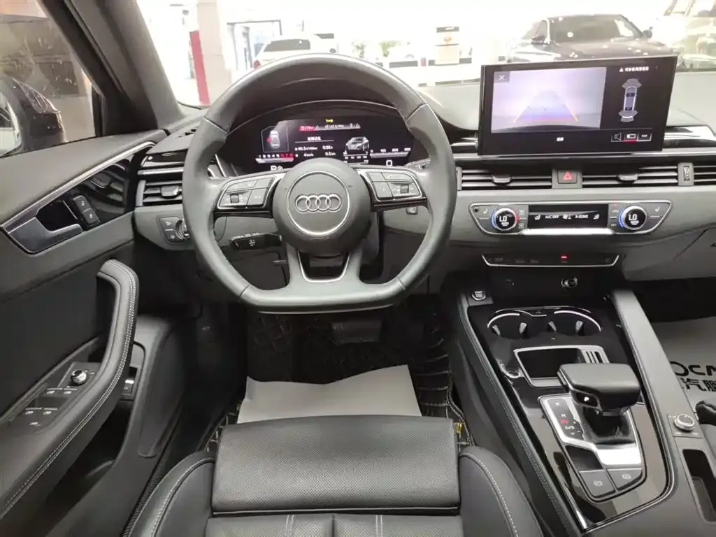 Audi A4L 2023 из CN, фото 8