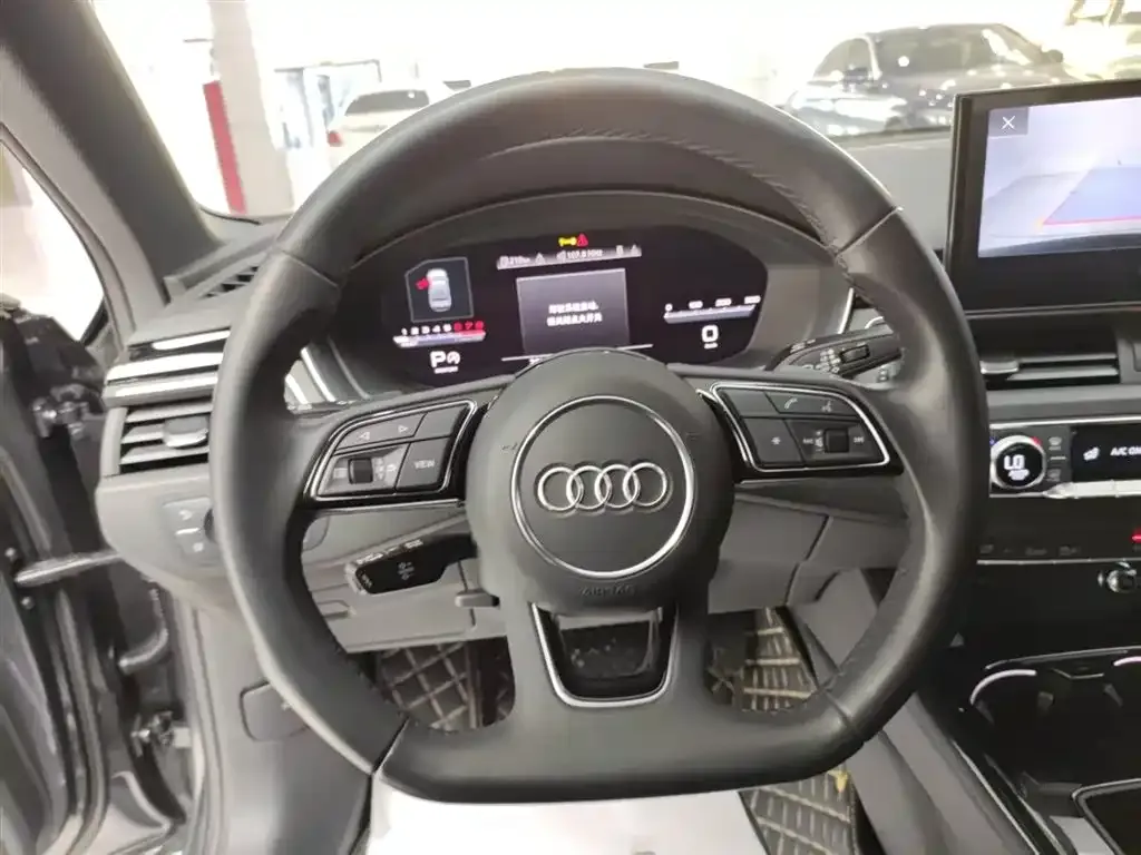 Audi A4L 2023 из CN, фото 9