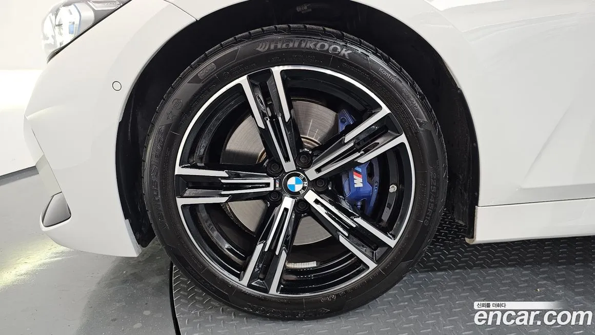 BMW 3-Series 2023 из KR, фото 5