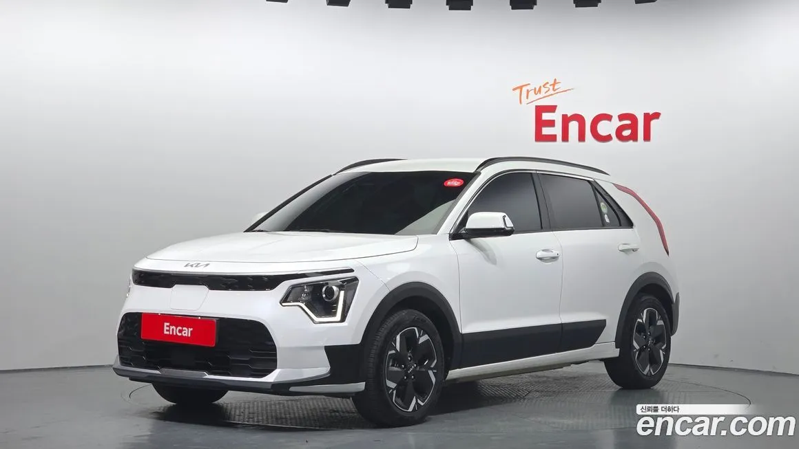 Kia Niro — фото 1