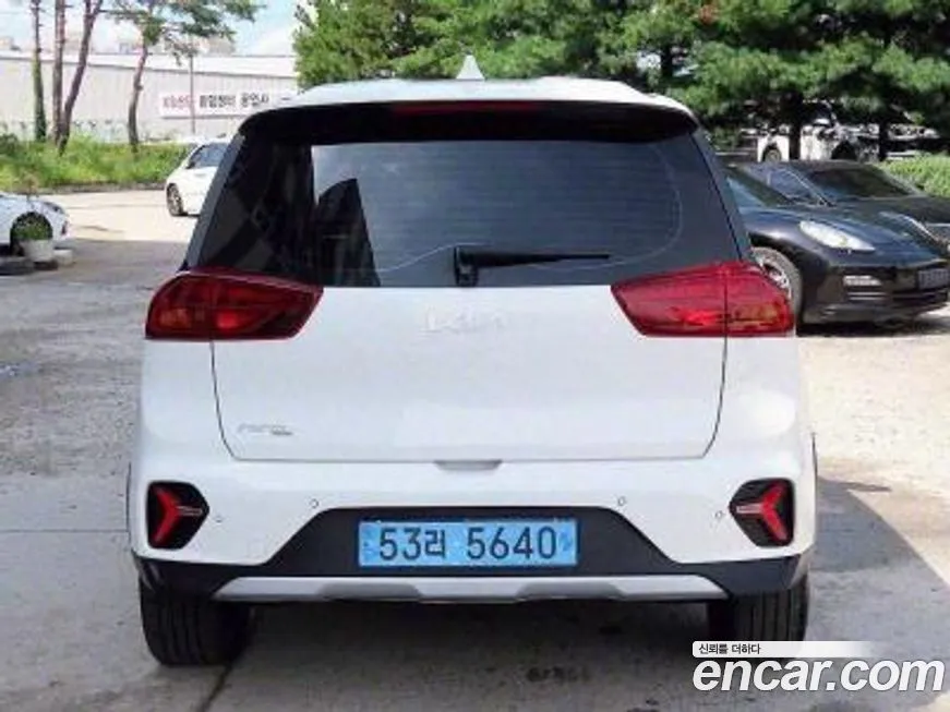 Kia Niro — фото 4