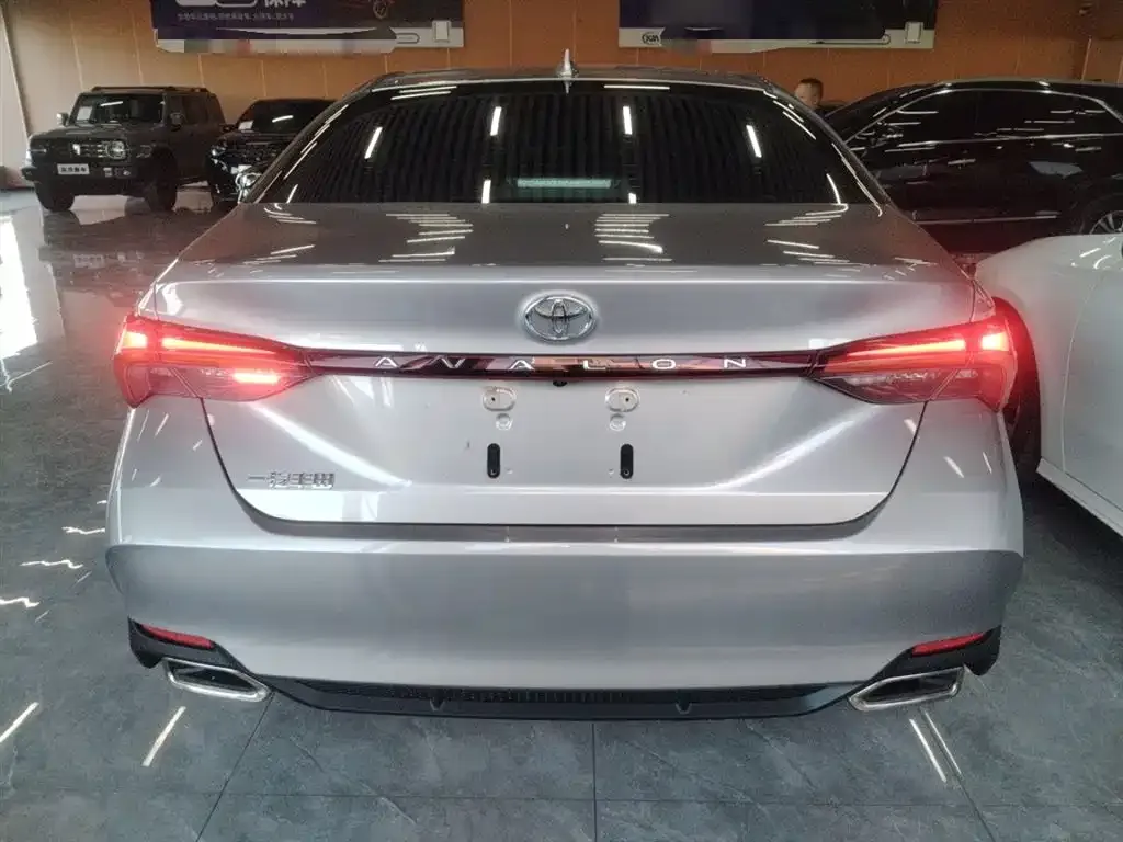 Toyota Avalon 2023 из CN, фото 6