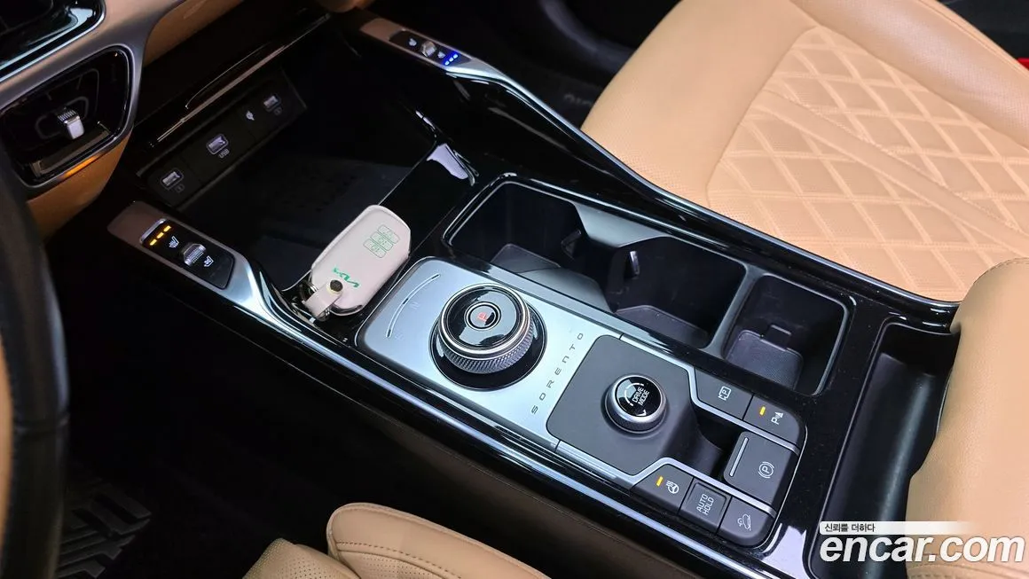 Kia Sorento — фото 9