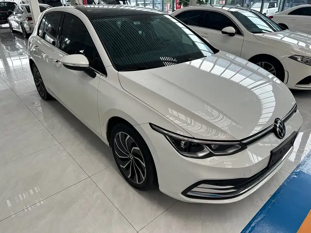 Volkswagen Golf 2022 из CN, фото 3