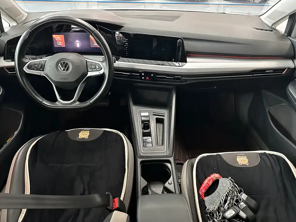 Volkswagen Golf 2022 из CN, фото 8