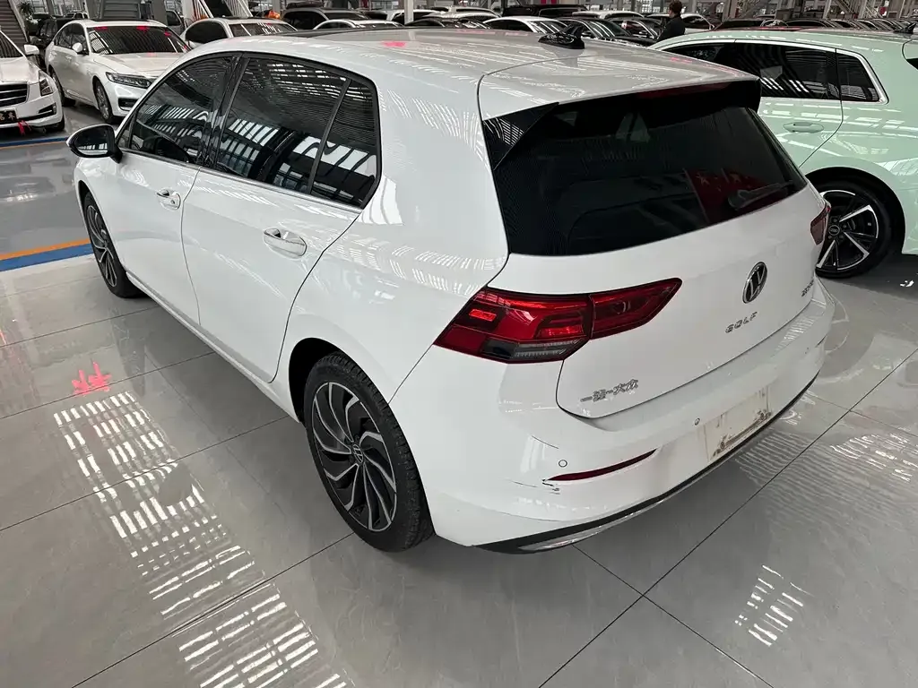 Volkswagen Golf 2022 из CN, фото 9