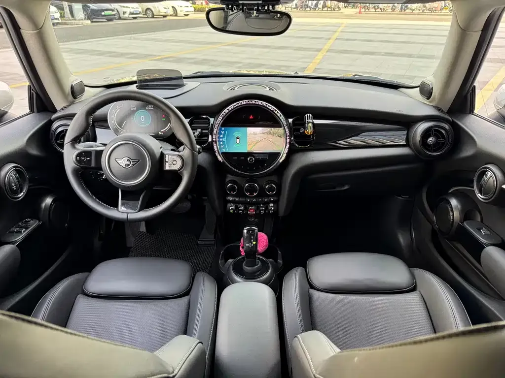 MINI Cooper (3-door) 2023 из CN, фото 10