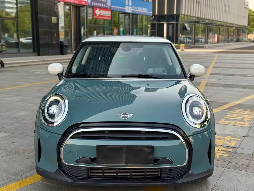 MINI Cooper (3-door) 2023 из CN, фото 4