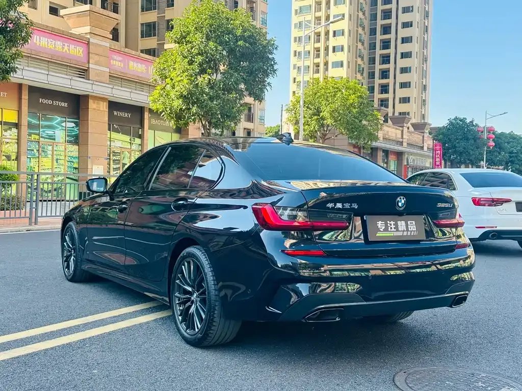 BMW 3 Series 2022 из CN, фото 9
