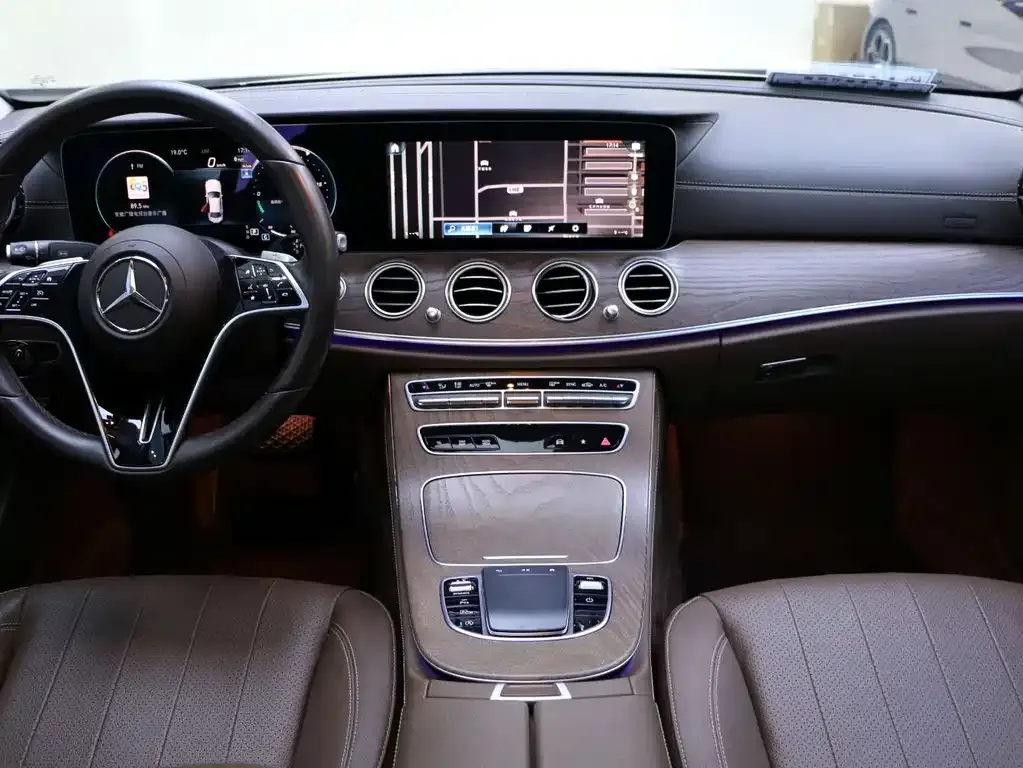 Mercedes-Benz E-Class 2023 из CN, фото 7