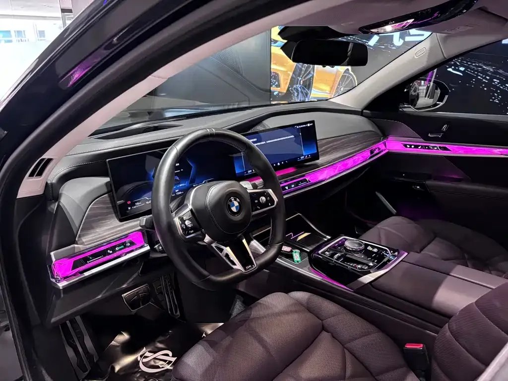 BMW 7 Series 2023 из CN, фото 7