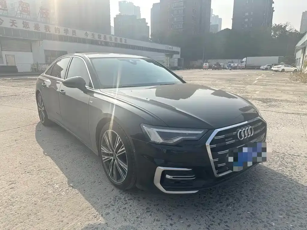 Audi A6L 2023 из CN, фото 2