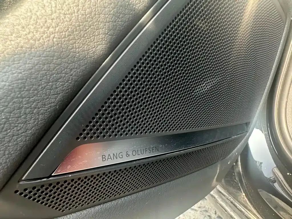 Audi A6L 2023 из CN, фото 8