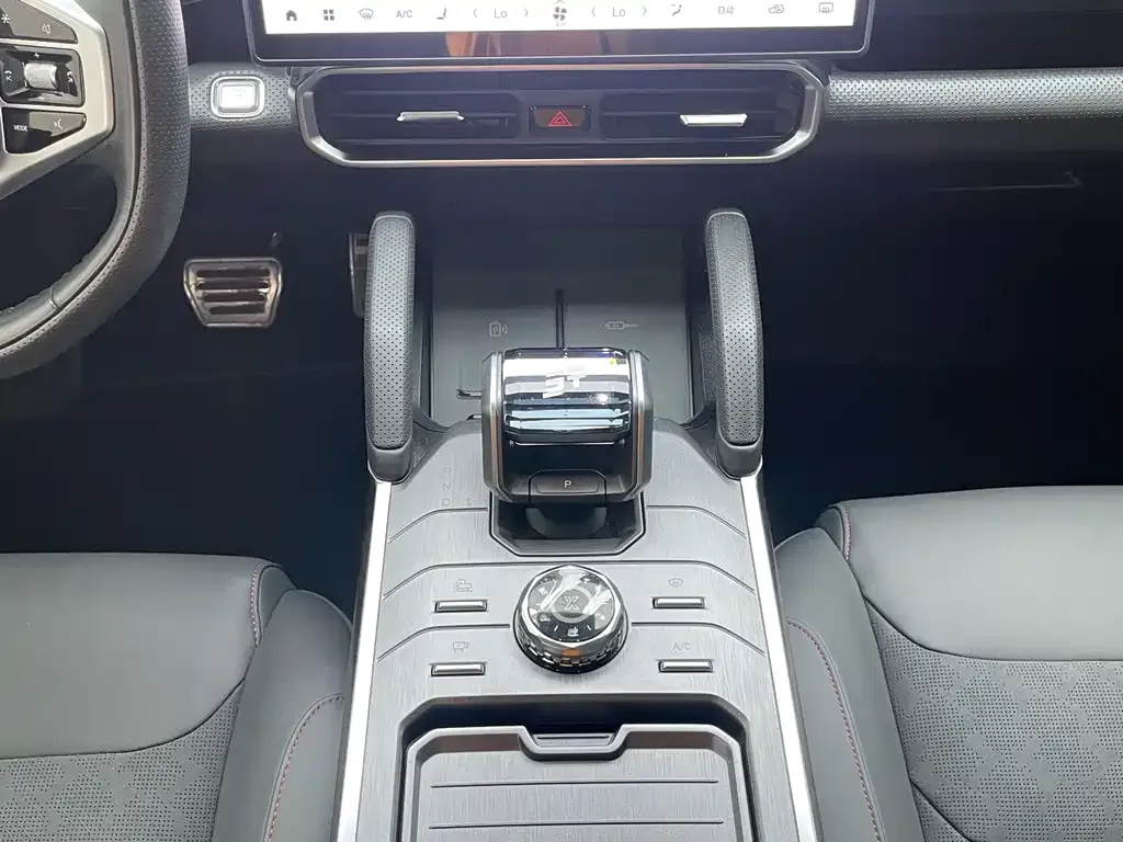 Jetour Traveller 2024 из CN, фото 10