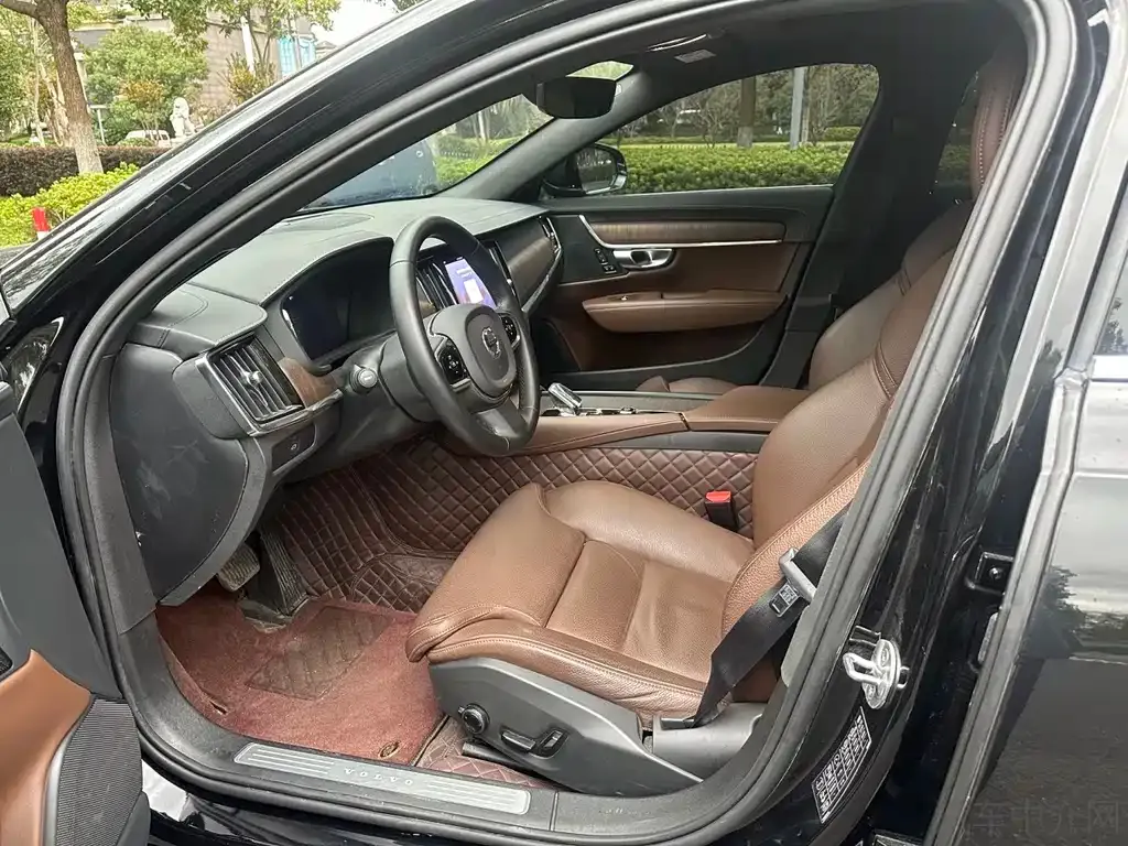 Volvo S90 — фото 4