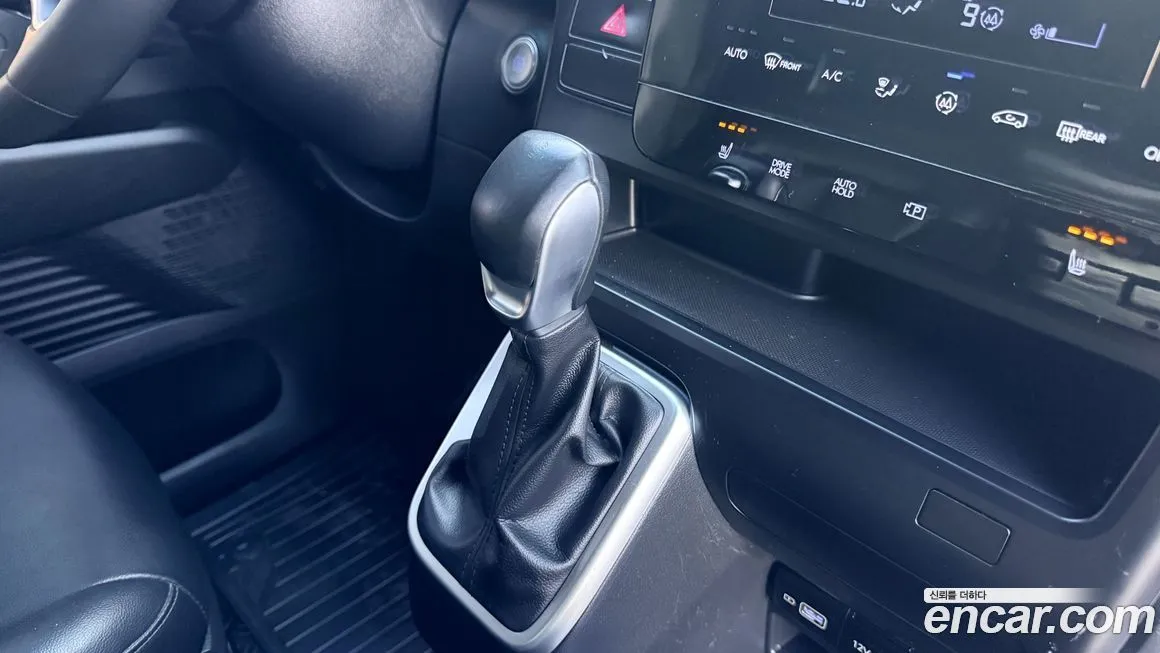 Hyundai Staria — фото 9
