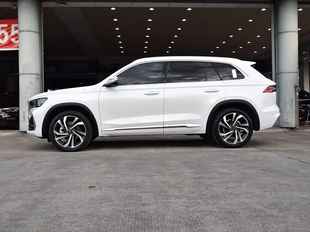 Geely Xingyue L 2023 из CN, фото 4