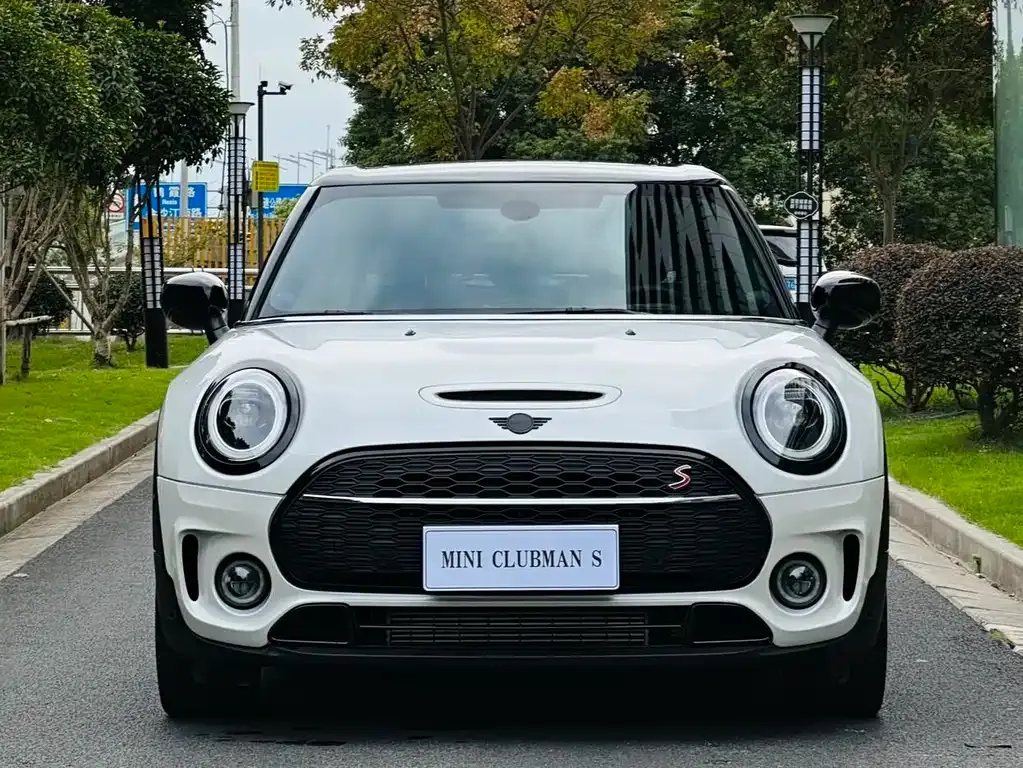 MINI Clubman — фото 2
