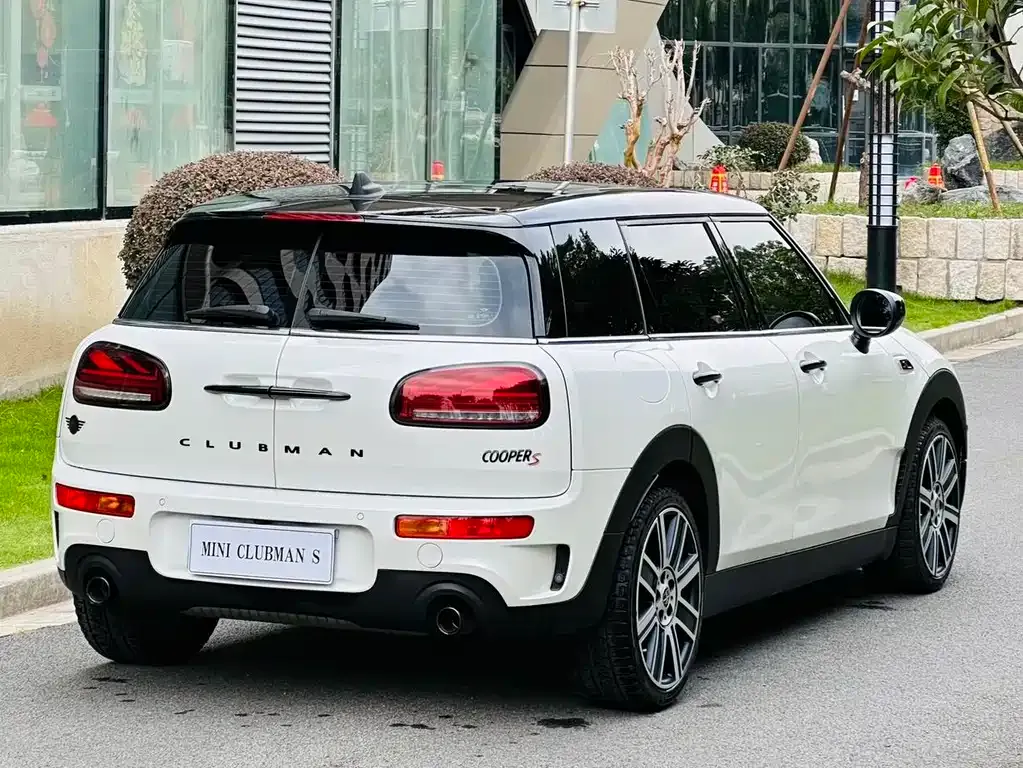 MINI Clubman — фото 6