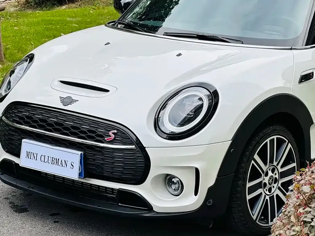 MINI Clubman — фото 7