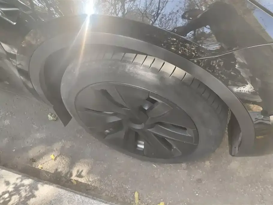 Tesla Model Y 2023 из CN, фото 6