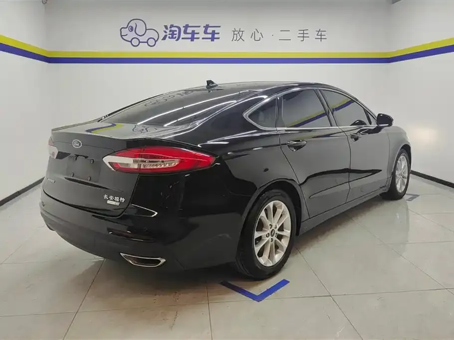 Ford Mondeo 2021 из CN, фото 3