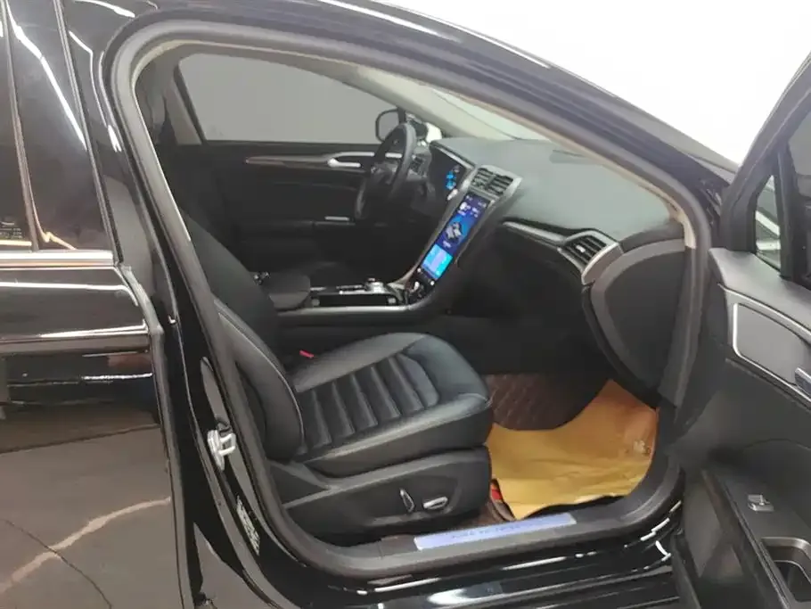 Ford Mondeo 2021 из CN, фото 8