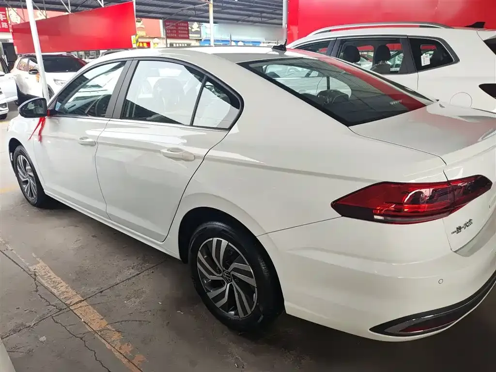 Volkswagen Bora 2025 из CN, фото 5