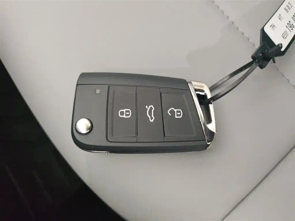 Volkswagen Bora 2025 из CN, фото 9