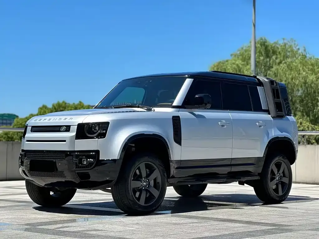 Land Rover Defender — фото 1