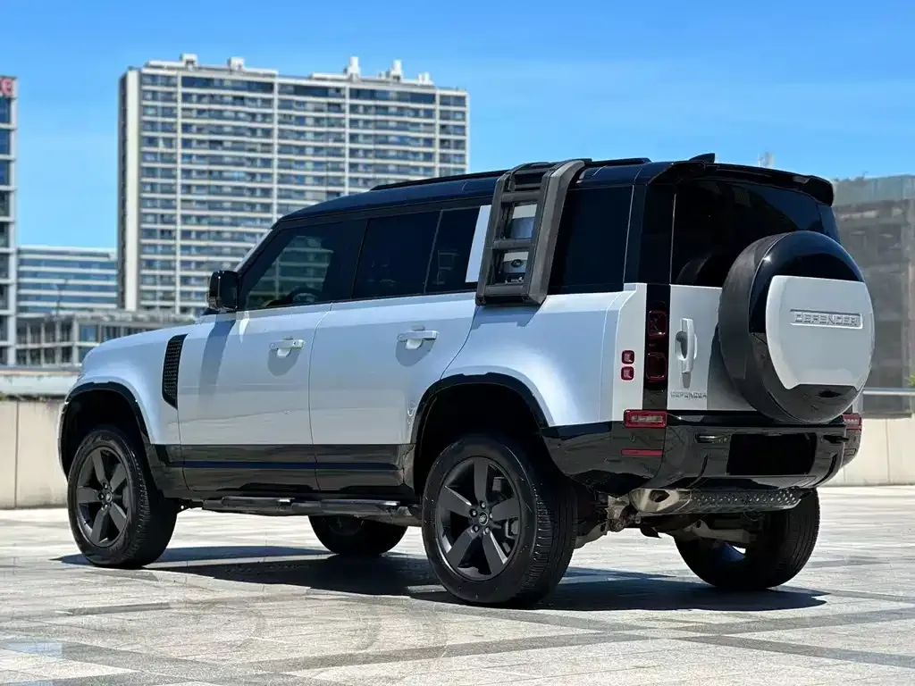 Land Rover Defender — фото 5