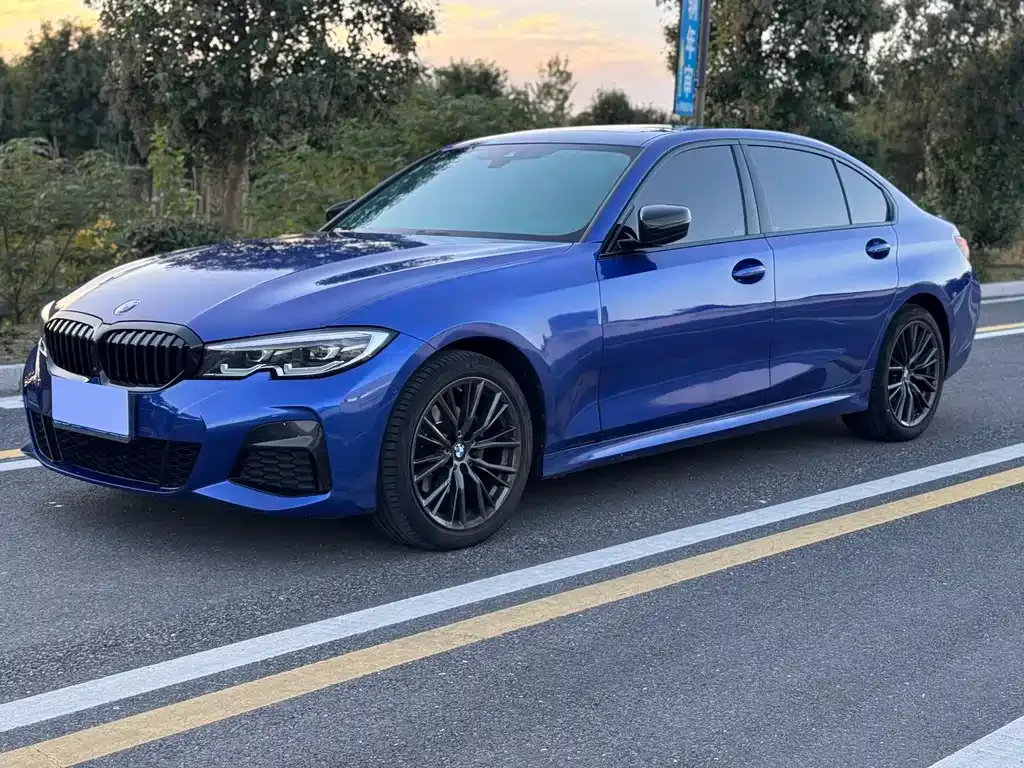 BMW 3 Series 2021 из CN, фото 1