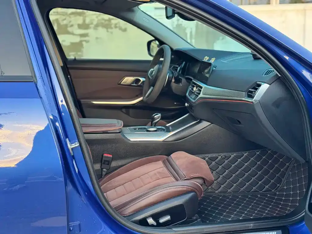 BMW 3 Series 2021 из CN, фото 6