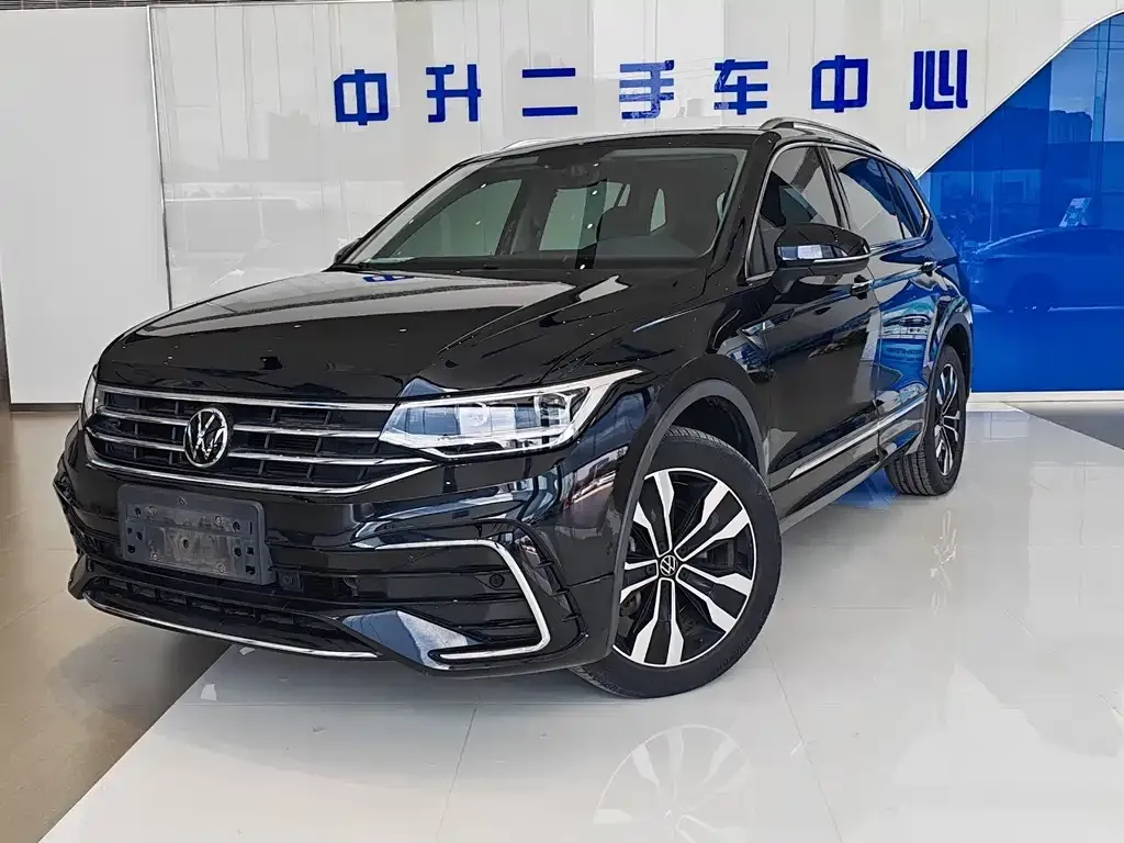 Volkswagen Tiguan L — фото 6