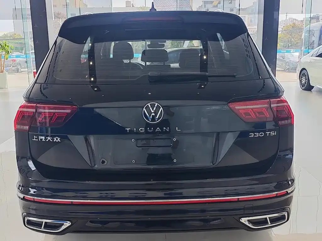 Volkswagen Tiguan L — фото 7
