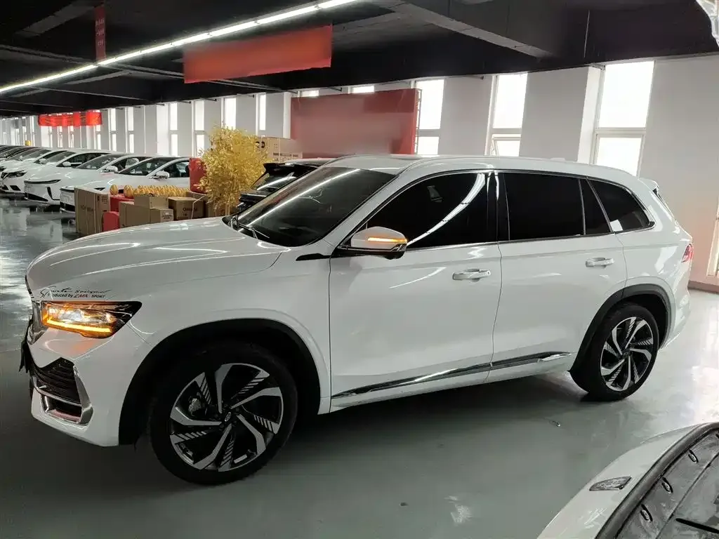 Geely Xingyue L 2024 из CN, фото 5
