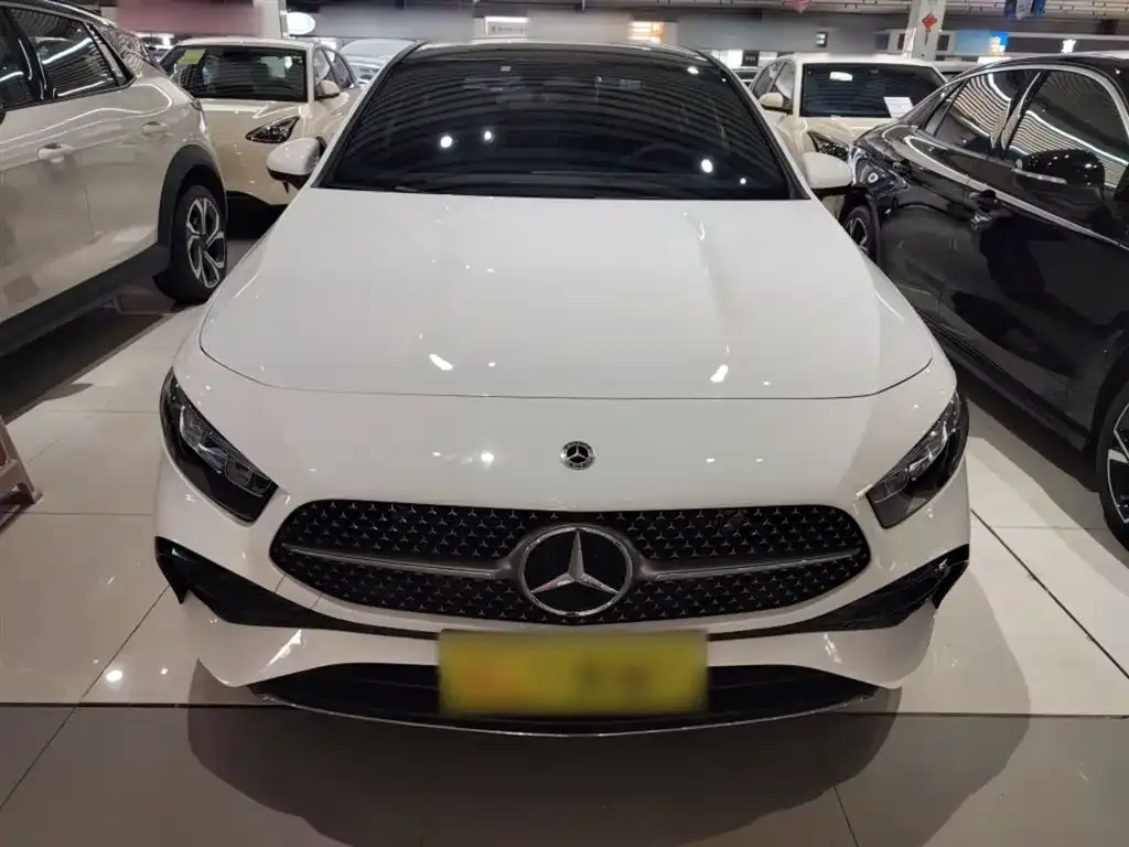 Mercedes-Benz A-Class 2023 из CN, фото 3