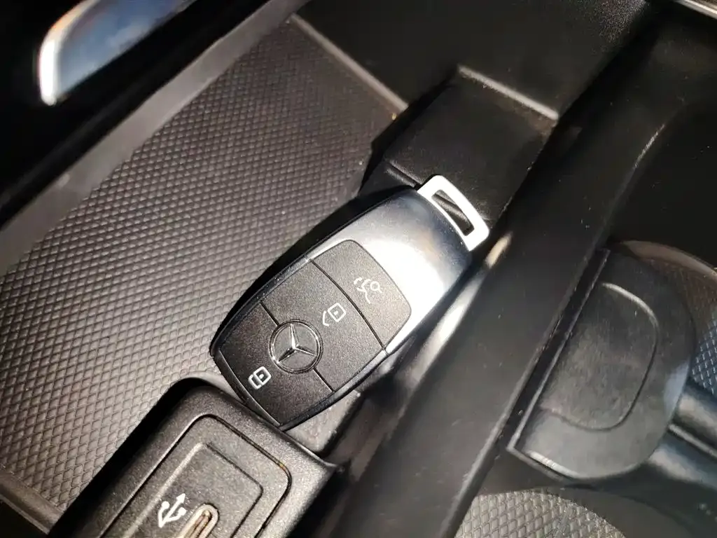 Mercedes-Benz A-Class 2023 из CN, фото 9
