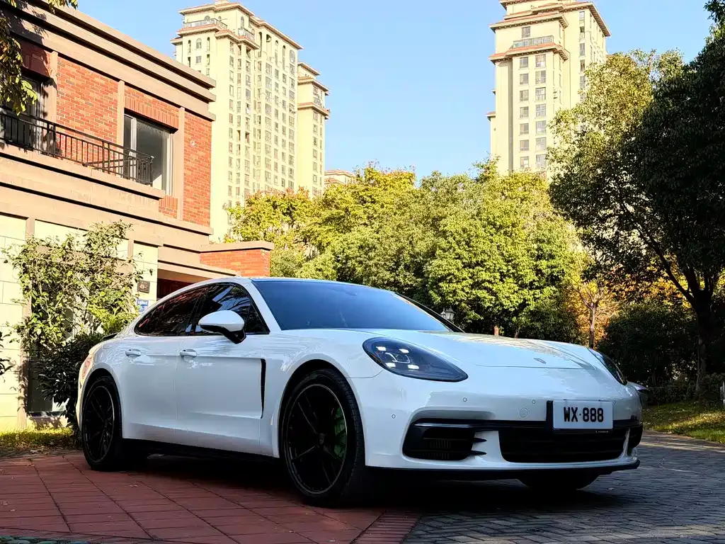 Porsche Panamera — фото 2