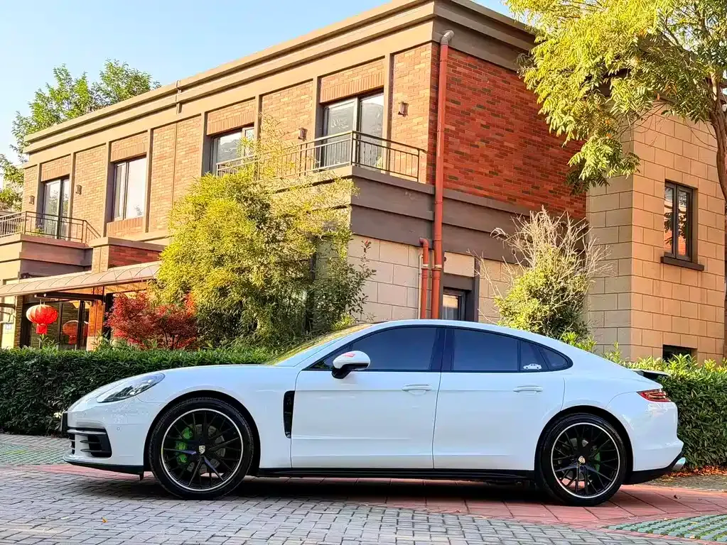 Porsche Panamera — фото 9