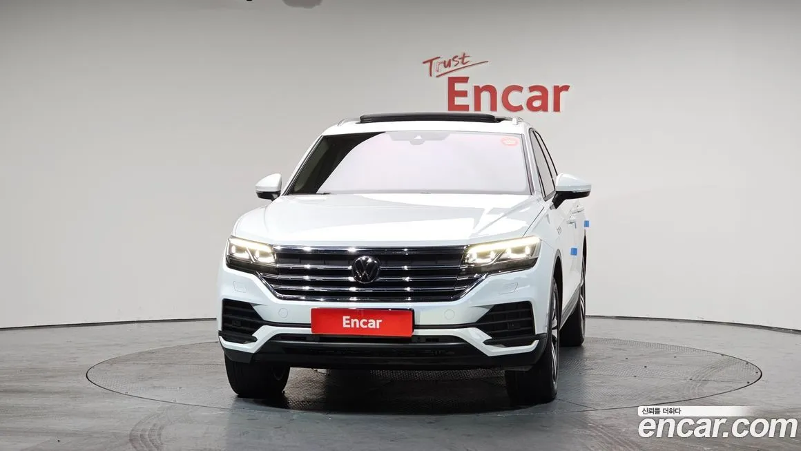 Volkswagen Touareg 2023 из KR, фото 3