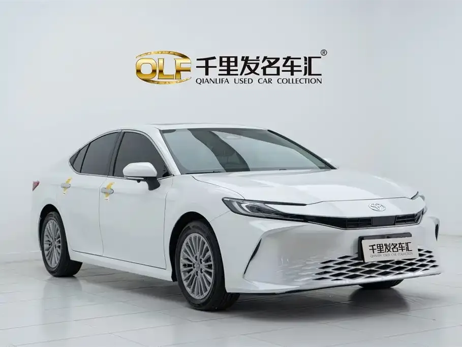 Toyota Camry 2025 из CN, фото 5