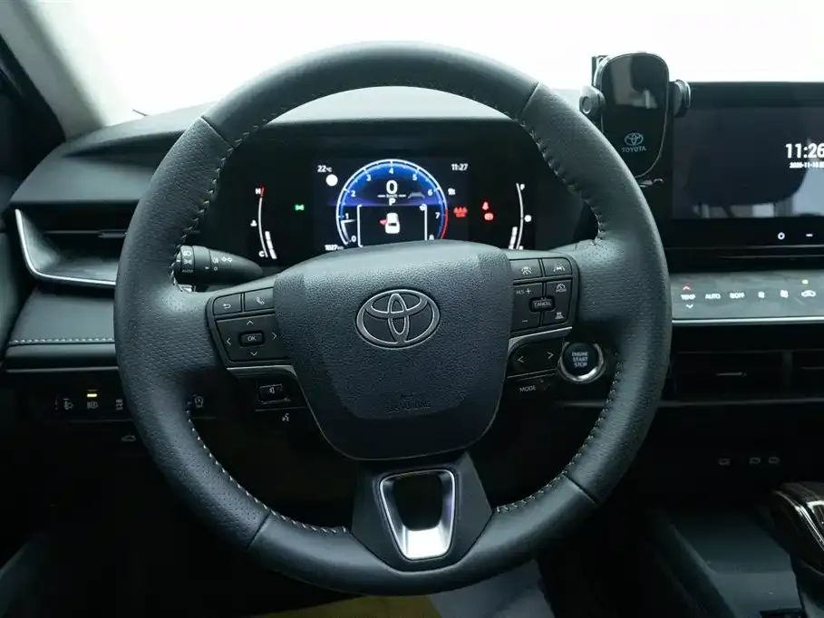 Toyota Camry 2025 из CN, фото 9