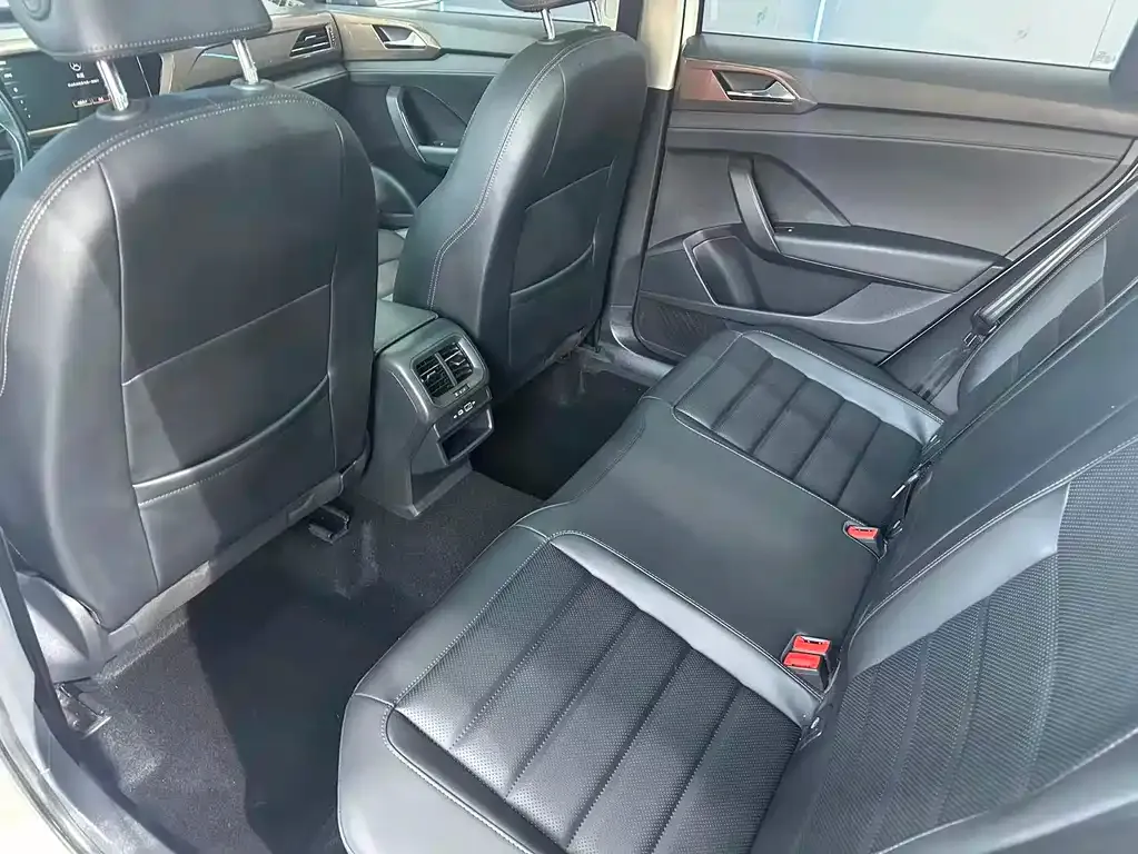 Volkswagen Tharu 2021 из CN, фото 10