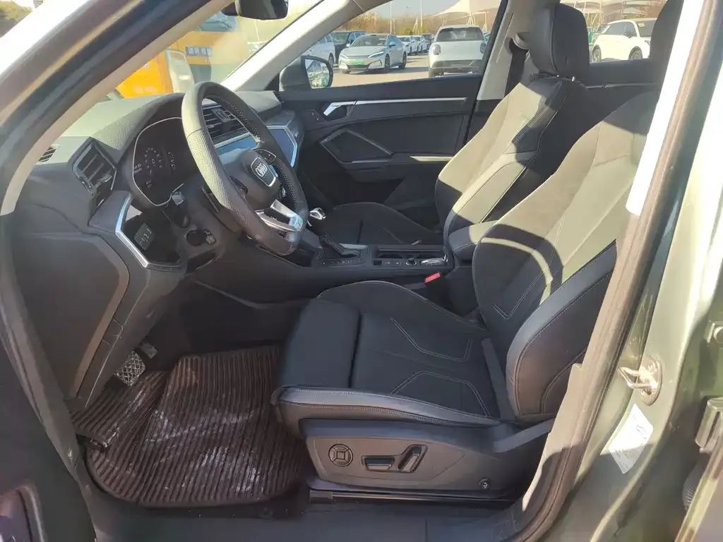 Audi Q3 Sportback 2021 из CN, фото 9