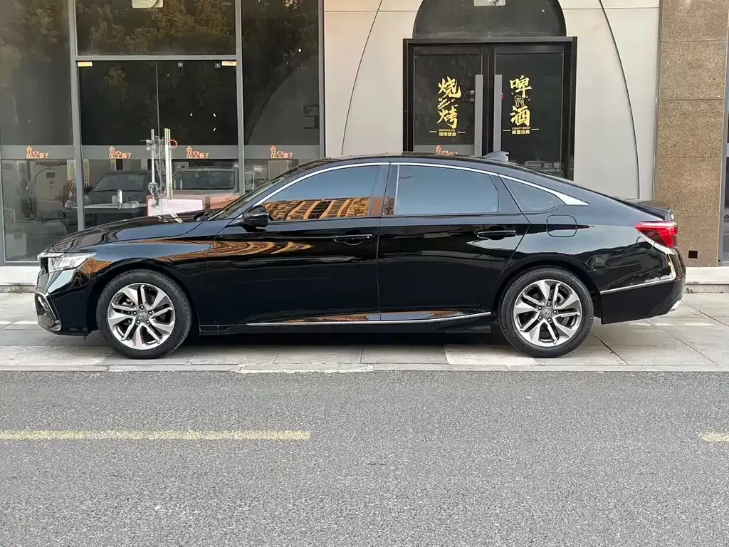 Honda Inspire 2021 из CN, фото 3